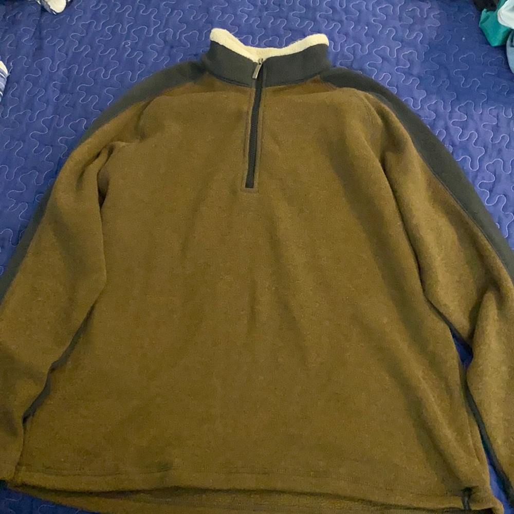 Columbia Sweater XL